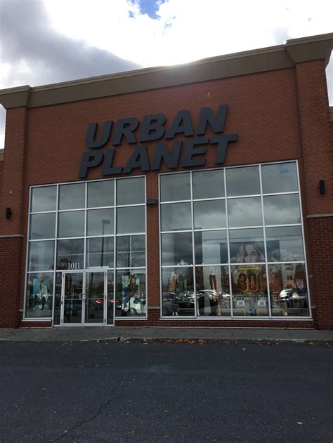 Urban Planet store locations in Chicoutimi (Quebec, Canada).